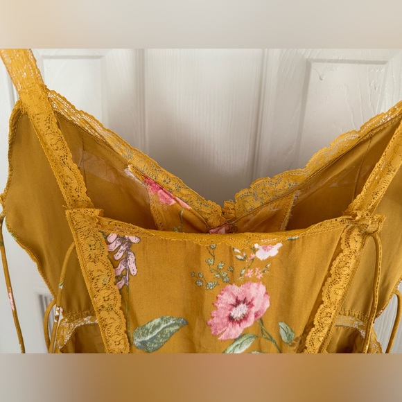 Golden Yellow Floral Wedding Guest Dress Small - Picture 16 of 16